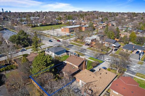 Photo 1 at 8 Underhill Drive, Donalda, Toronto