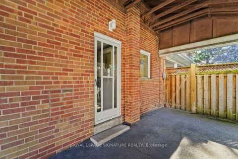 Photo 7 at 8 Underhill Drive, Donalda, Toronto