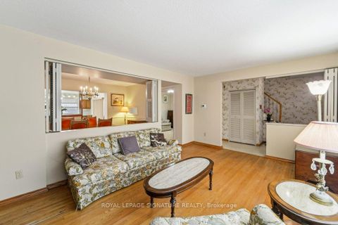 Photo 13 at 8 Underhill Drive, Donalda, Toronto