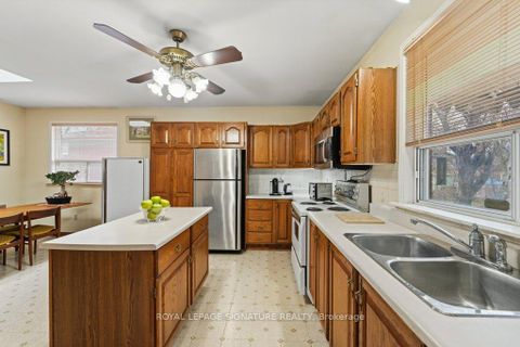 Photo 19 at 8 Underhill Drive, Donalda, Toronto