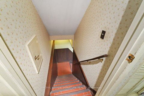 Photo 34 at 8 Underhill Drive, Donalda, Toronto