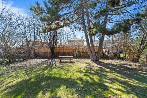 Photo 41 at 8 Underhill Drive, Donalda, Toronto