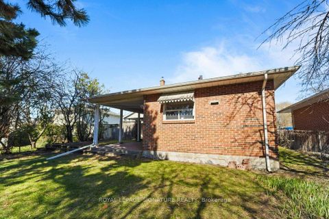 Photo 43 at 8 Underhill Drive, Donalda, Toronto