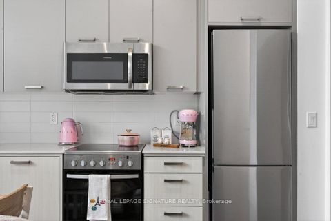 Photo 12 at 109 - 2301 Danforth Avenue, Danforth, Toronto