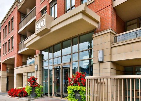 Photo 1 at 623 - 900 Mount Pleasant Road, Mount Pleasant West, Toronto