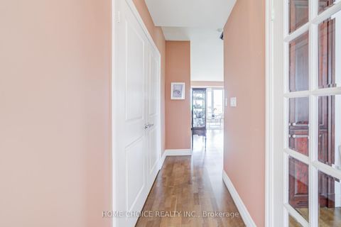 Photo 3 at 623 - 900 Mount Pleasant Road, Mount Pleasant West, Toronto