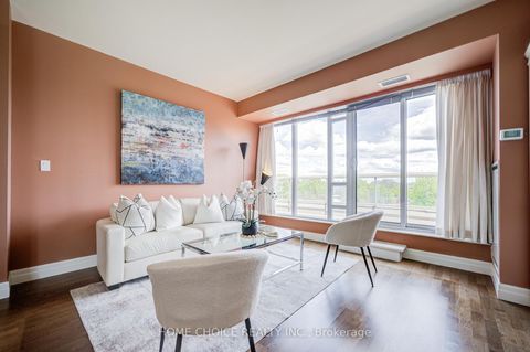 Photo 19 at 623 - 900 Mount Pleasant Road, Mount Pleasant West, Toronto