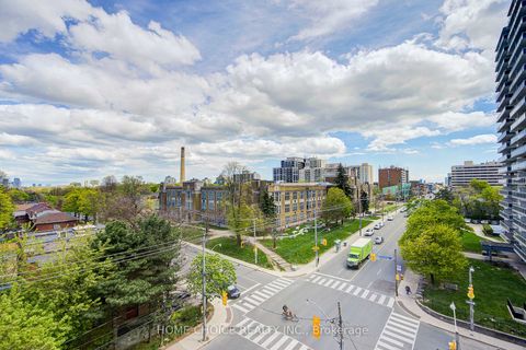 Photo 40 at 623 - 900 Mount Pleasant Road, Mount Pleasant West, Toronto