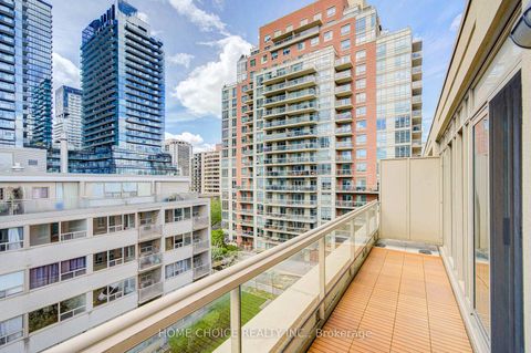 Photo 41 at 623 - 900 Mount Pleasant Road, Mount Pleasant West, Toronto