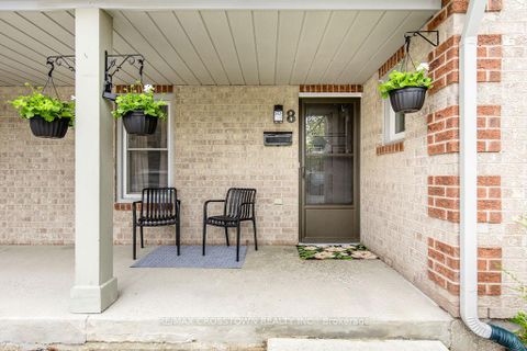 Photo 2 at 8 - 119 D'AMBROSIO Drive, Painswick North, Barrie