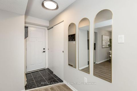 Photo 3 at 8 - 119 D'AMBROSIO Drive, Painswick North, Barrie