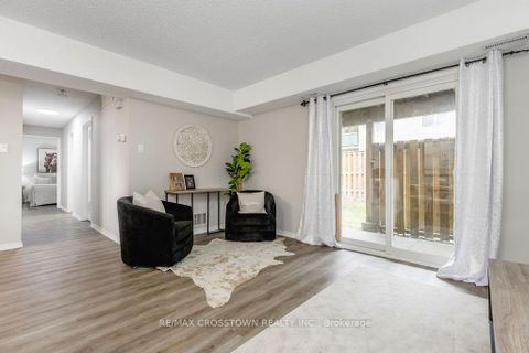 Photo 11 at 8 - 119 D'AMBROSIO Drive, Painswick North, Barrie