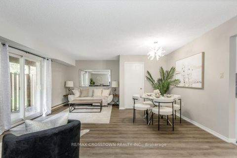 Photo 14 at 8 - 119 D'AMBROSIO Drive, Painswick North, Barrie