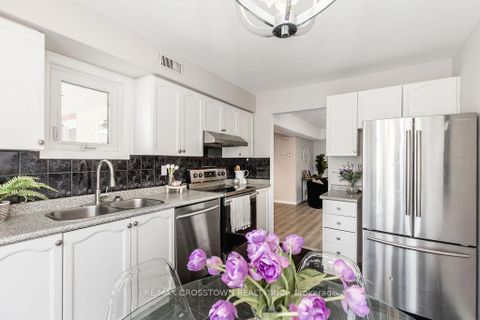 Photo 22 at 8 - 119 D'AMBROSIO Drive, Painswick North, Barrie