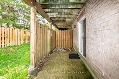 Photo 39 at 8 - 119 D'AMBROSIO Drive, Painswick North, Barrie