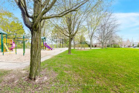 Photo 42 at 8 - 119 D'AMBROSIO Drive, Painswick North, Barrie