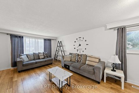 Photo 6 at 7 Briarbluff Avenue, West Hill, Toronto