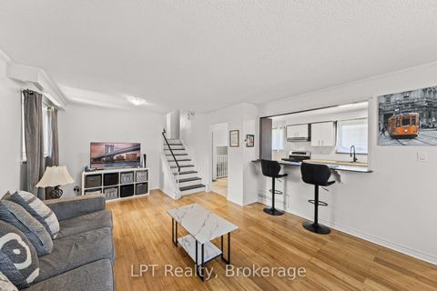 Photo 10 at 7 Briarbluff Avenue, West Hill, Toronto