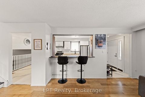 Photo 11 at 7 Briarbluff Avenue, West Hill, Toronto