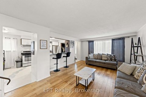 Photo 12 at 7 Briarbluff Avenue, West Hill, Toronto