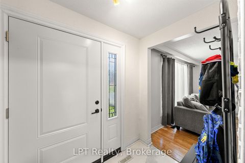 Photo 14 at 7 Briarbluff Avenue, West Hill, Toronto