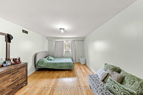 Photo 31 at 7 Briarbluff Avenue, West Hill, Toronto