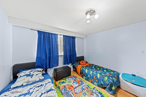 Photo 36 at 7 Briarbluff Avenue, West Hill, Toronto