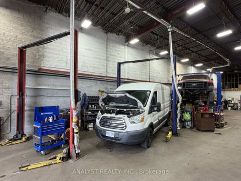 Photo 7 at 24 - 5732 Highway 7 Road, West Woodbridge, Vaughan