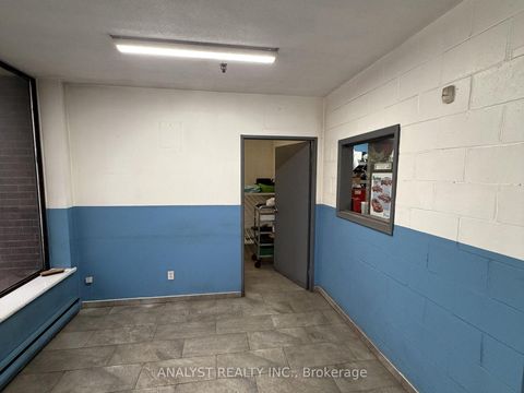 Photo 15 at 24 - 5732 Highway 7 Road, West Woodbridge, Vaughan