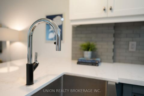 Photo 7 at 606 - 18 Yonge Street, Waterfront Communities C1, Toronto