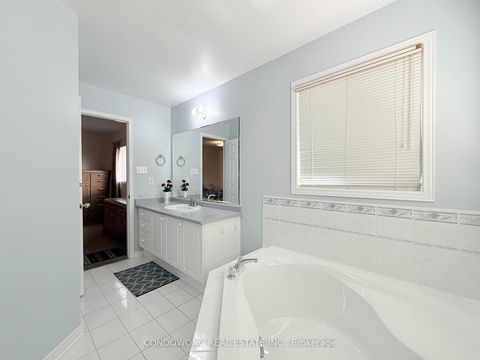Photo 15 at 77 Bassett Avenue, Langstaff, Richmond Hill