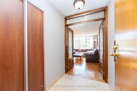 Photo 4 at 506 - 44 St Joseph Street, Bay Street Corridor, Toronto