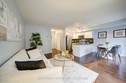 Photo 3 at 333 - 30 Western Battery Road, Niagara, Toronto