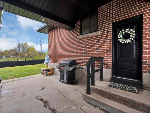 Photo 5 at 6552 Yonge Street, Rural Innisfil, Innisfil