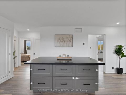 Photo 11 at 6552 Yonge Street, Rural Innisfil, Innisfil