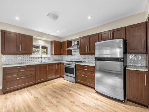 Photo 5 at 1157 Roselawn Avenue, Belgravia, Toronto