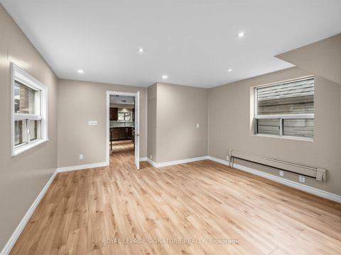 Photo 12 at 1157 Roselawn Avenue, Belgravia, Toronto