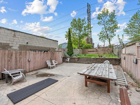 Photo 32 at 1157 Roselawn Avenue, Belgravia, Toronto