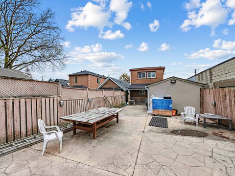Photo 34 at 1157 Roselawn Avenue, Belgravia, Toronto