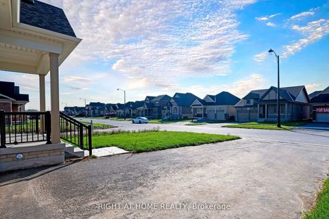 Photo 5 at 240 Wilcox Drive, Stayner, Clearview
