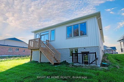 Photo 8 at 240 Wilcox Drive, Stayner, Clearview