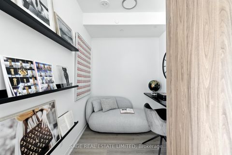 Photo 12 at 301 - 863 St Clair Avenue W, Wychwood, Toronto
