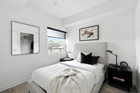 Photo 19 at 301 - 863 St Clair Avenue W, Wychwood, Toronto