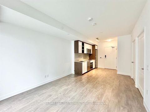 Photo 4 at 502 - 543 Richmond Street W, Waterfront Communities C1, Toronto