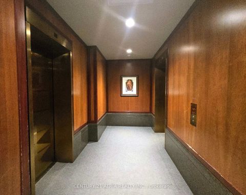 Photo 4 at 1806 - 750 Bay Street, Bay Street Corridor, Toronto