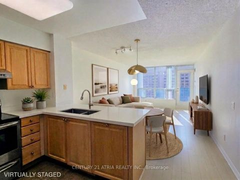 Photo 9 at 1806 - 750 Bay Street, Bay Street Corridor, Toronto