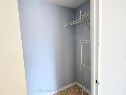 Photo 15 at 1806 - 750 Bay Street, Bay Street Corridor, Toronto