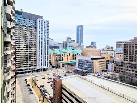 Photo 17 at 1806 - 750 Bay Street, Bay Street Corridor, Toronto