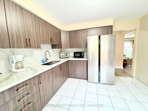 Photo 13 at 26 Brownridge Crescent, Clairville, Toronto