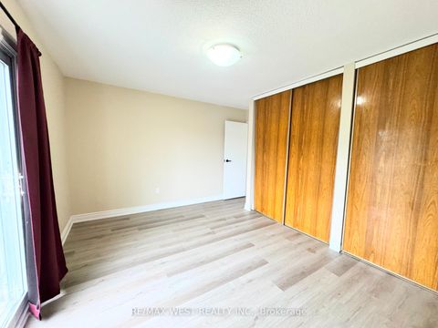 Photo 17 at 26 Brownridge Crescent, Clairville, Toronto
